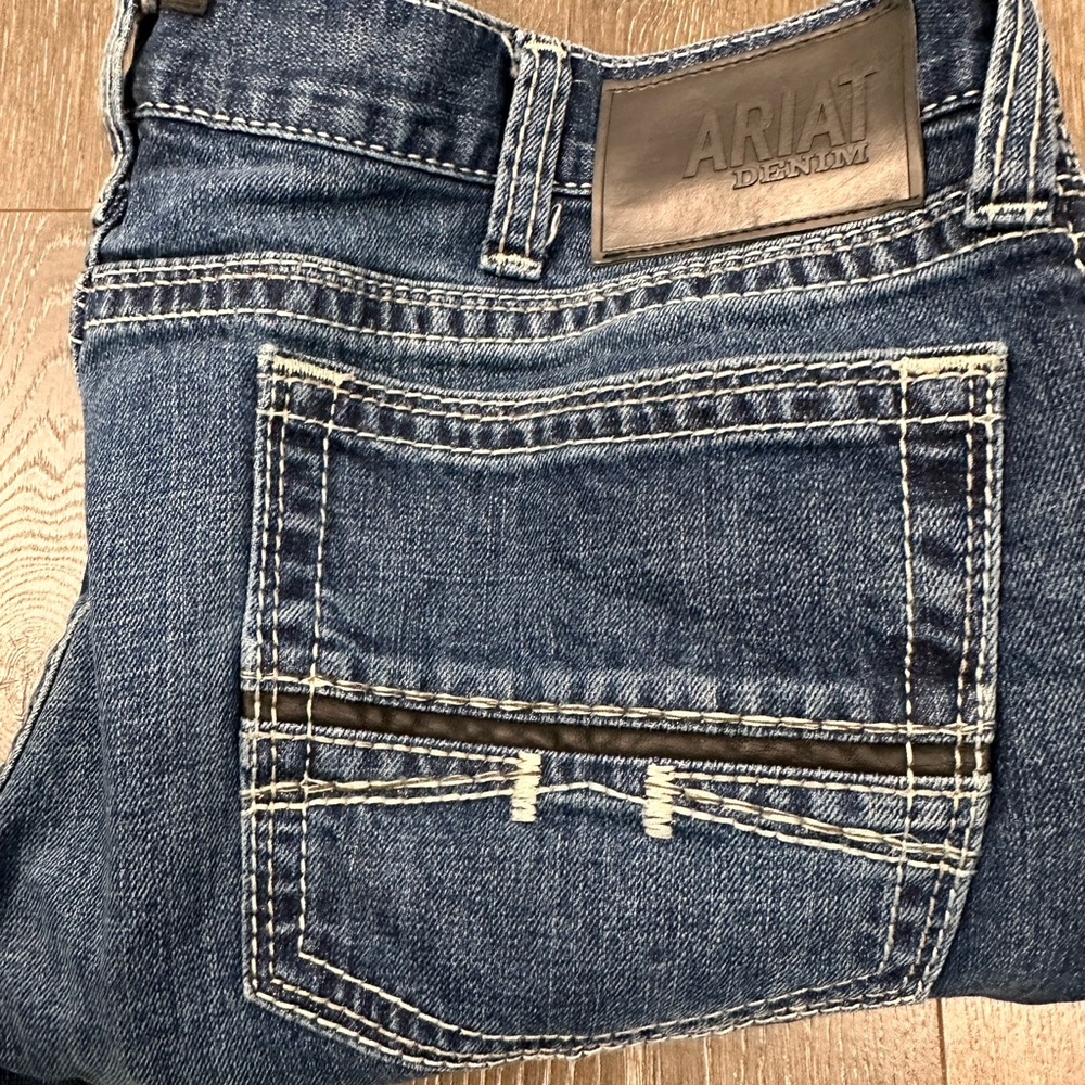 Ariat M7 Silverton Coltrane Straight Leg Jeans Sz 38 - Picture 3 of 7
